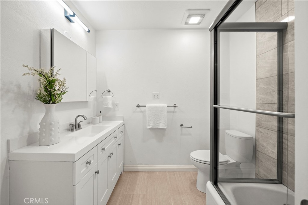 540 Fairview Avenue 27