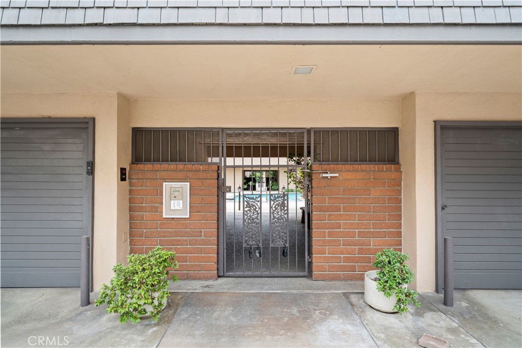 540 Fairview Avenue 27