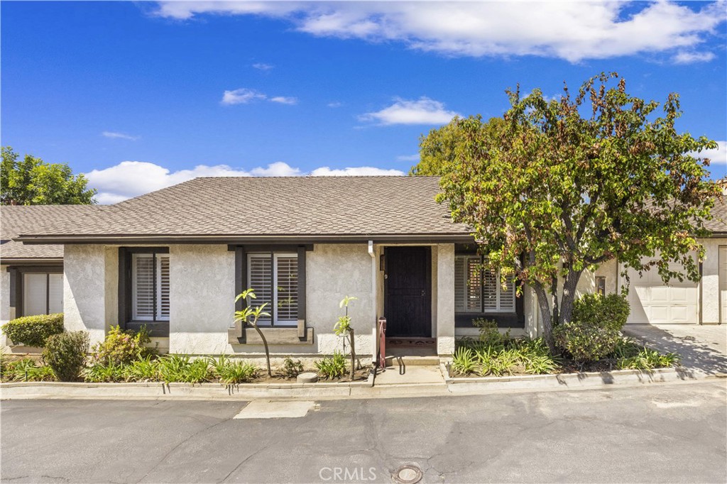 1004 Duarte Road 9