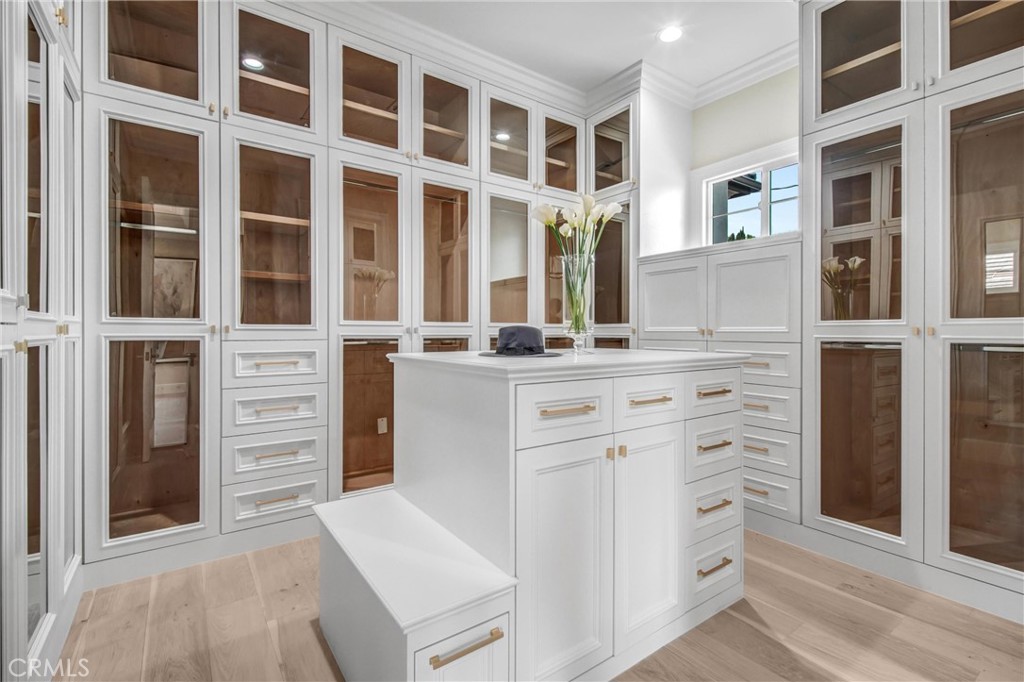 625 E Norman