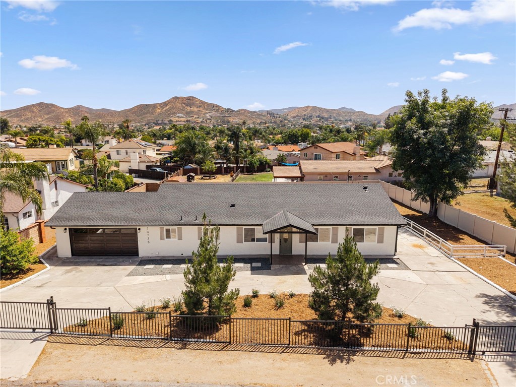 23735 Vista Way