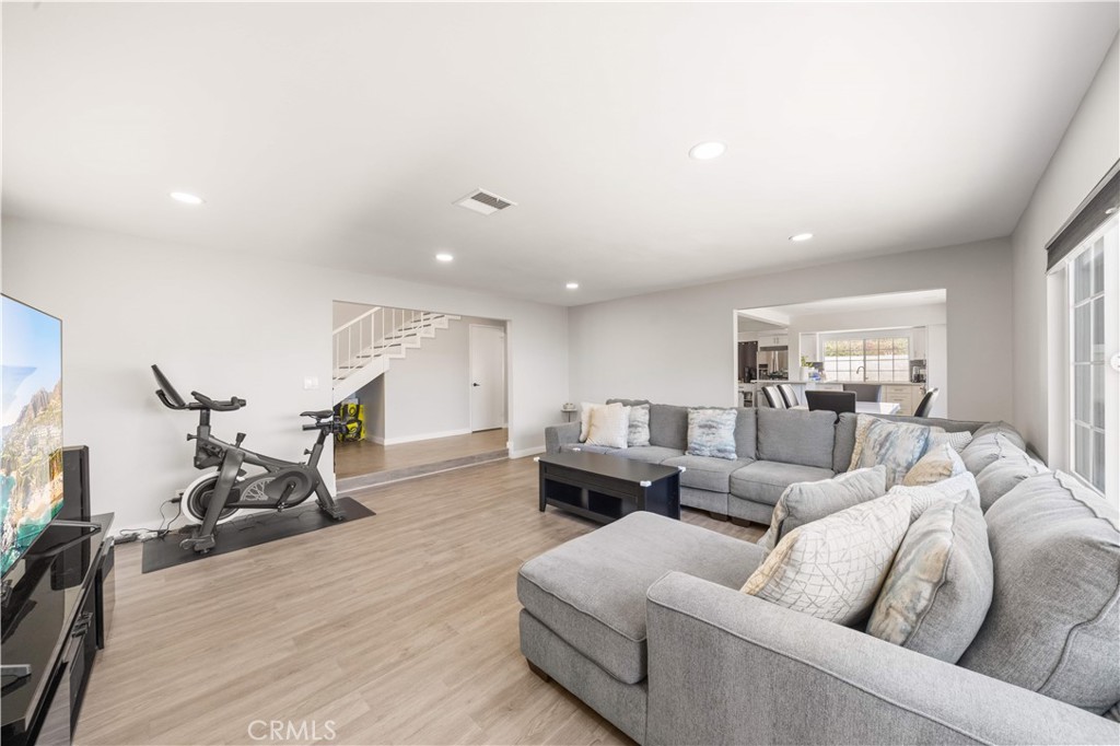 3117 Montellano Avenue