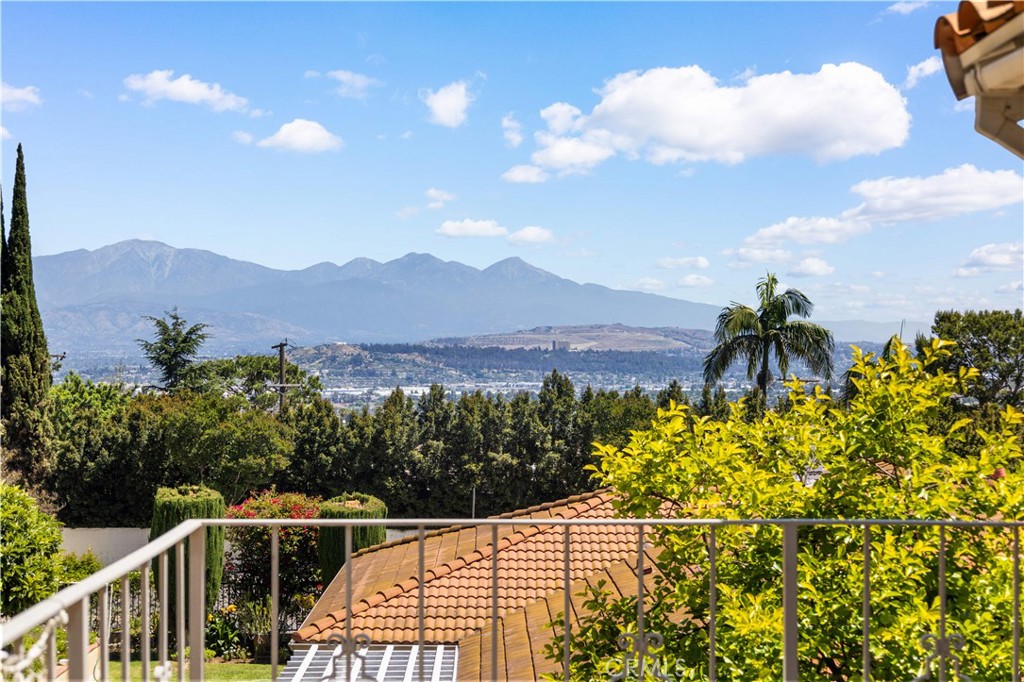 3117 Montellano Avenue