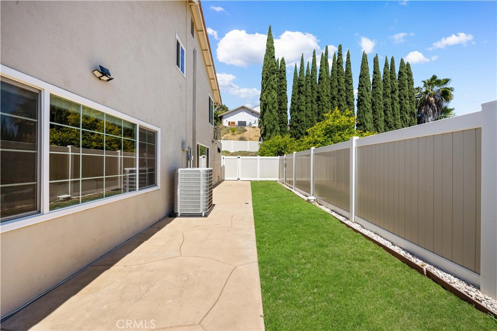 3117 Montellano Avenue