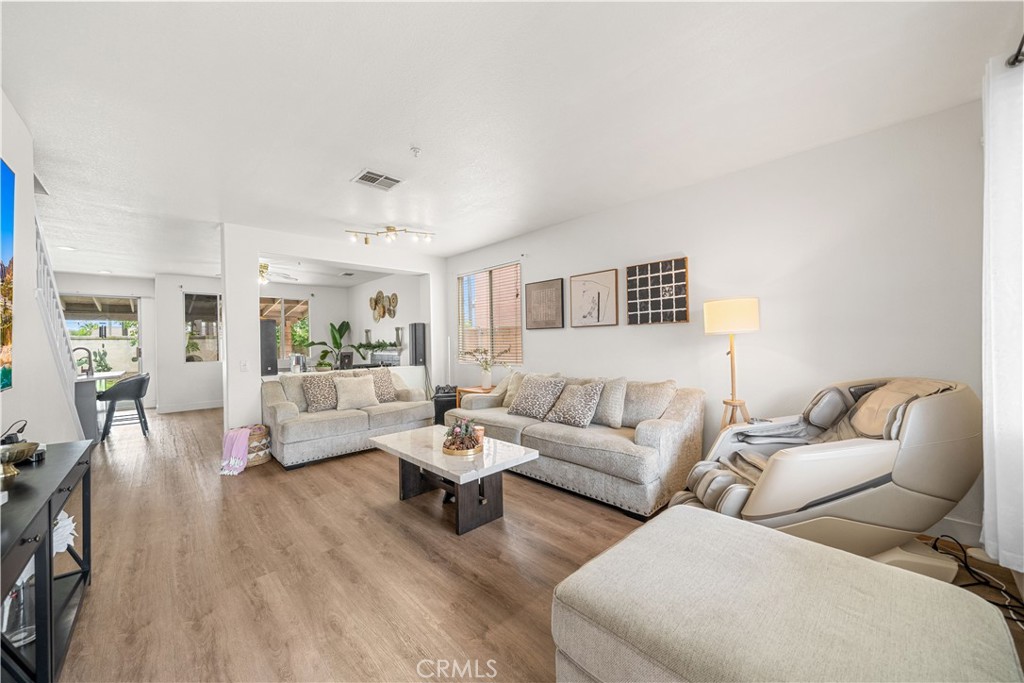 13547 Hatcher
