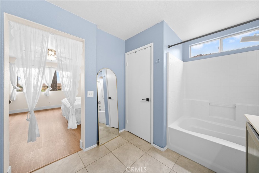 13547 Hatcher