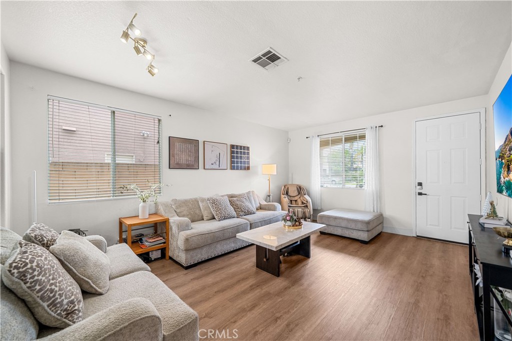13547 Hatcher