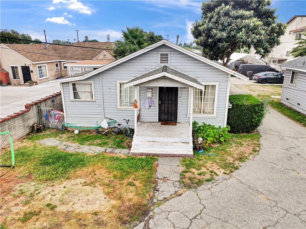 11224 Lower Azusa