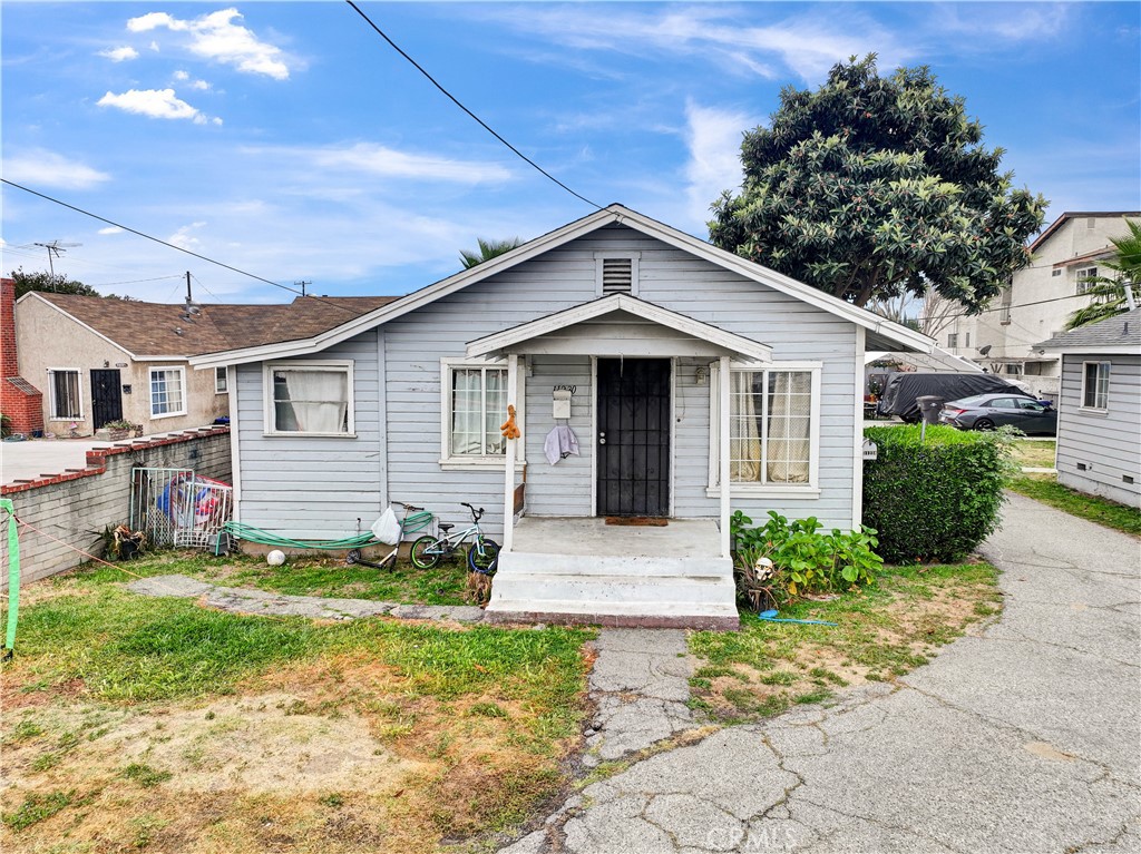 11224 Lower Azusa