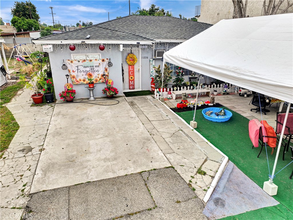 11224 Lower Azusa