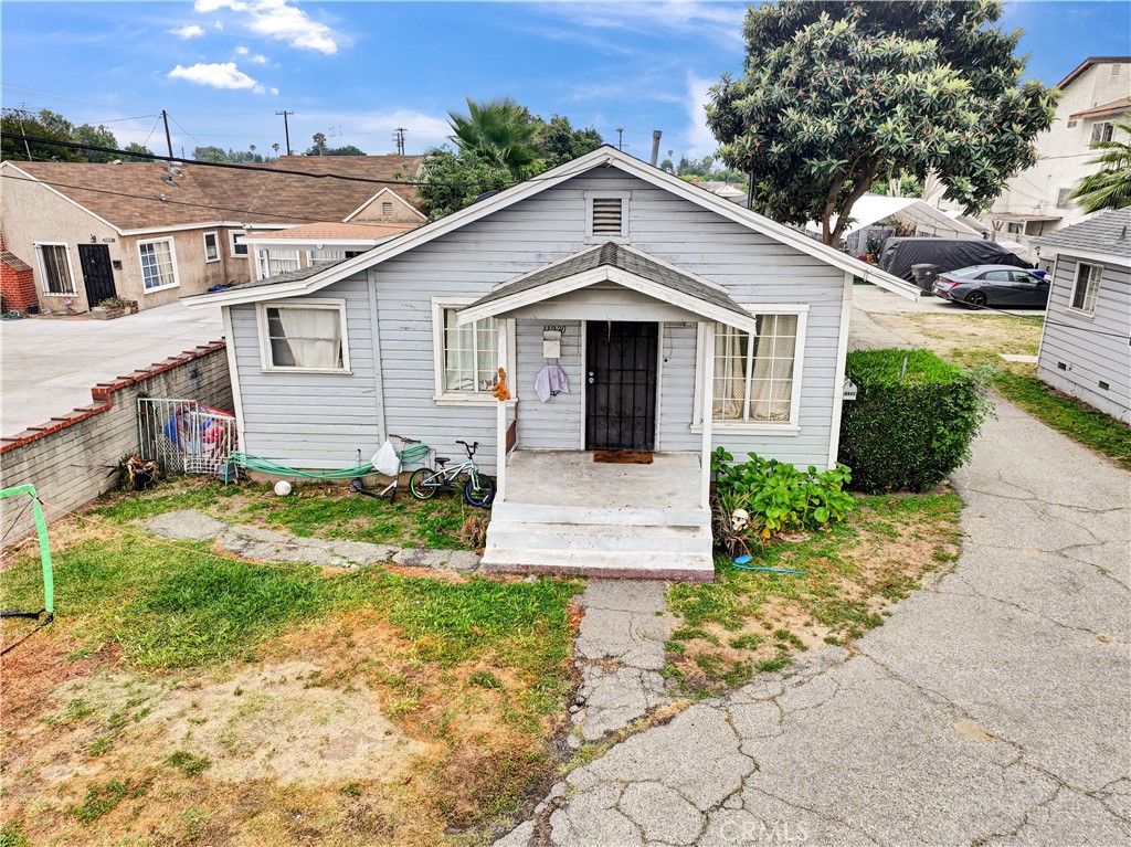 11224 Lower Azusa