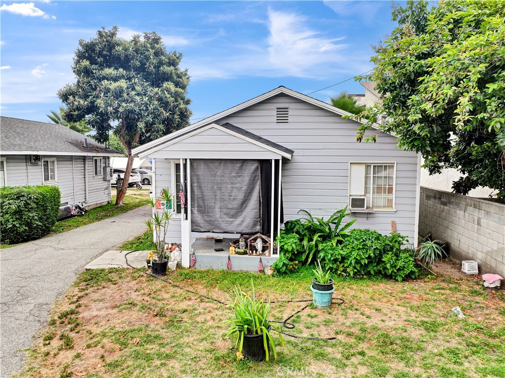 11224 Lower Azusa