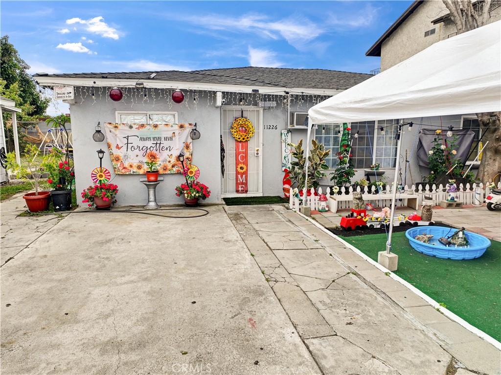 11224 Lower Azusa