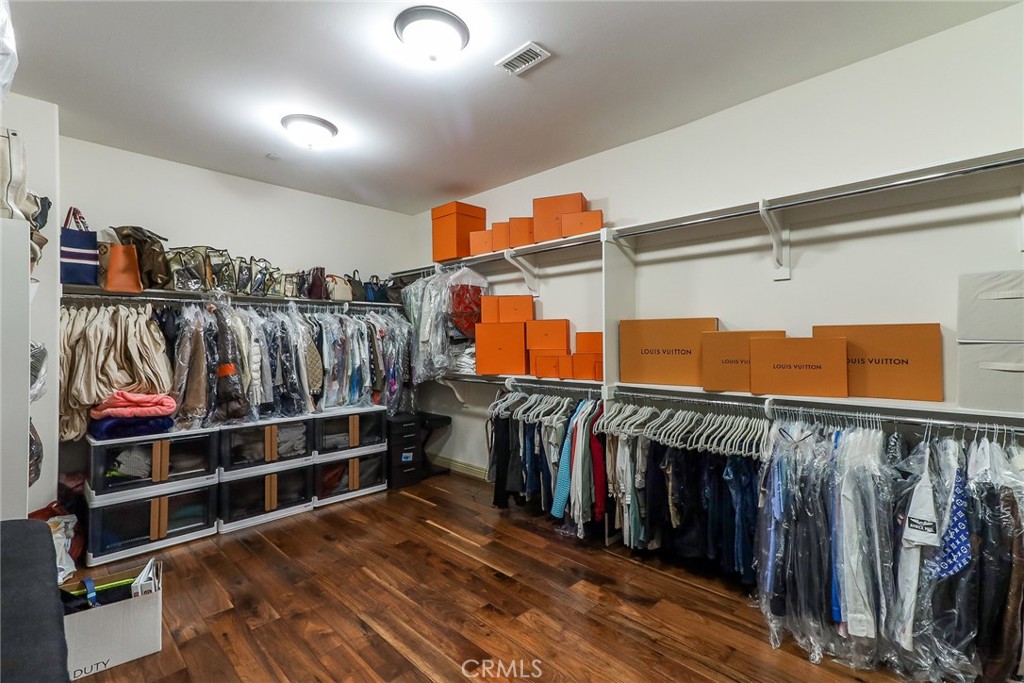 725 Carriage House Drive