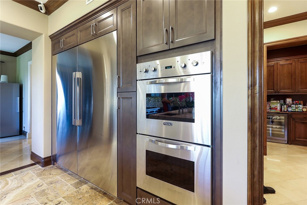 725 Carriage House Drive