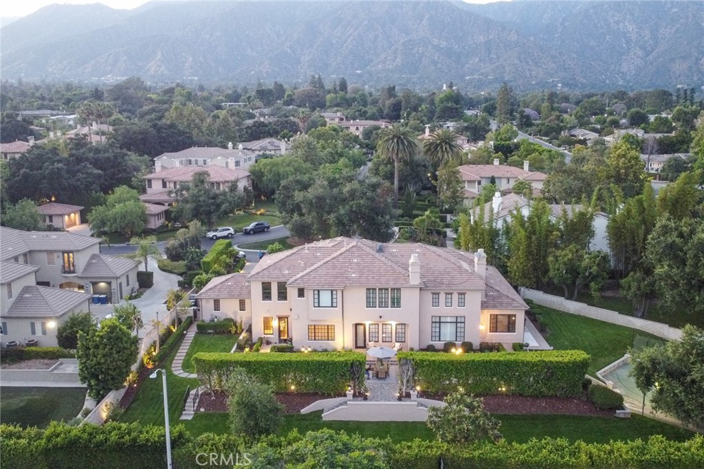 725 Carriage House Drive