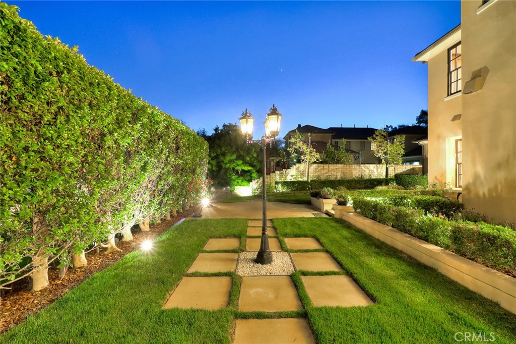 725 Carriage House Drive