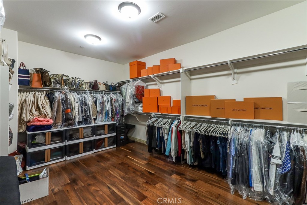 725 Carriage House Drive