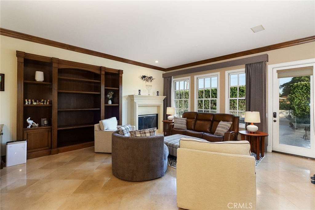 725 Carriage House Drive