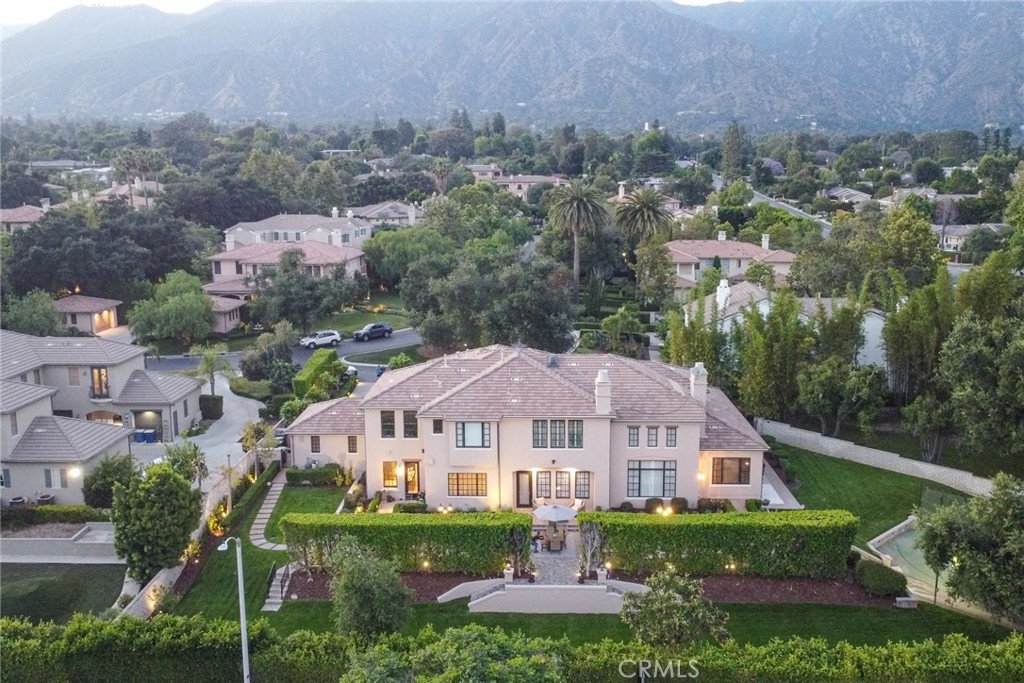 725 Carriage House Drive