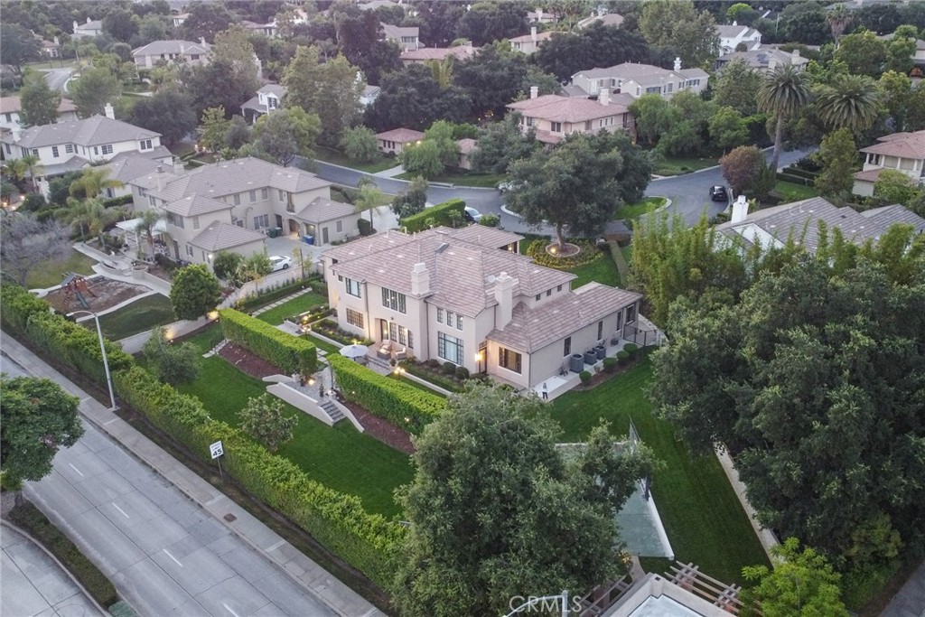 725 Carriage House Drive