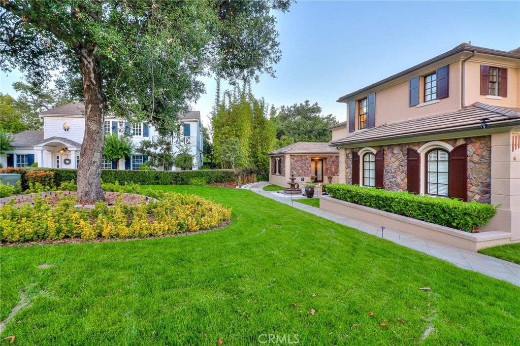 725 Carriage House Drive