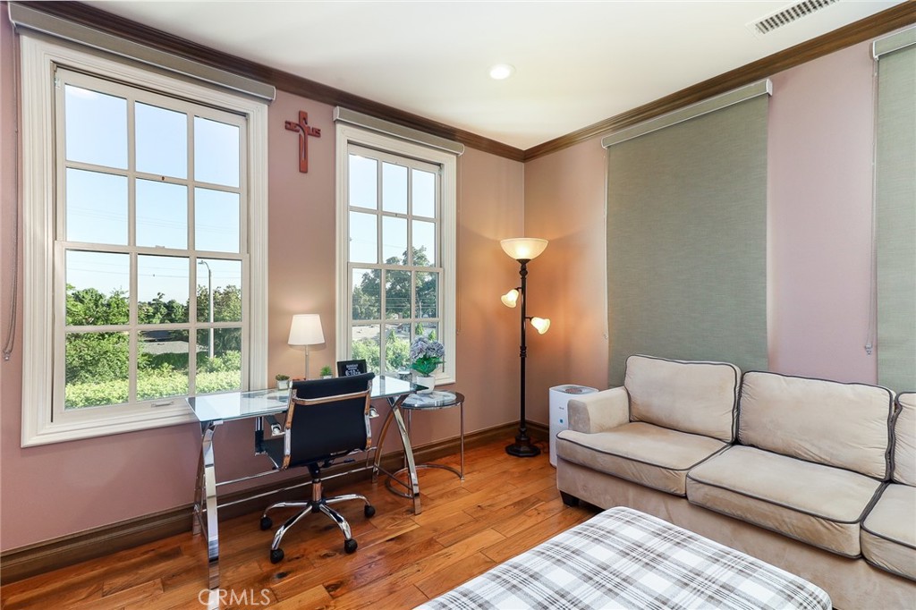 725 Carriage House Drive