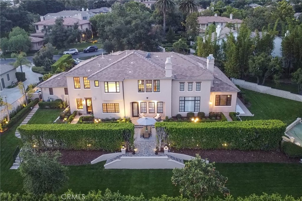 725 Carriage House Drive