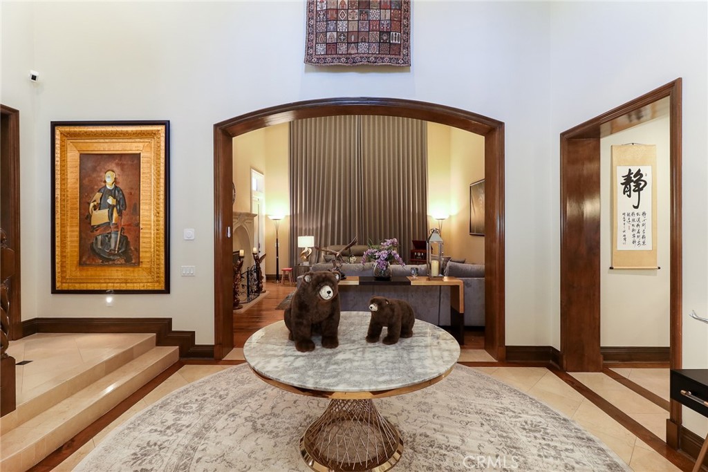 725 Carriage House Drive
