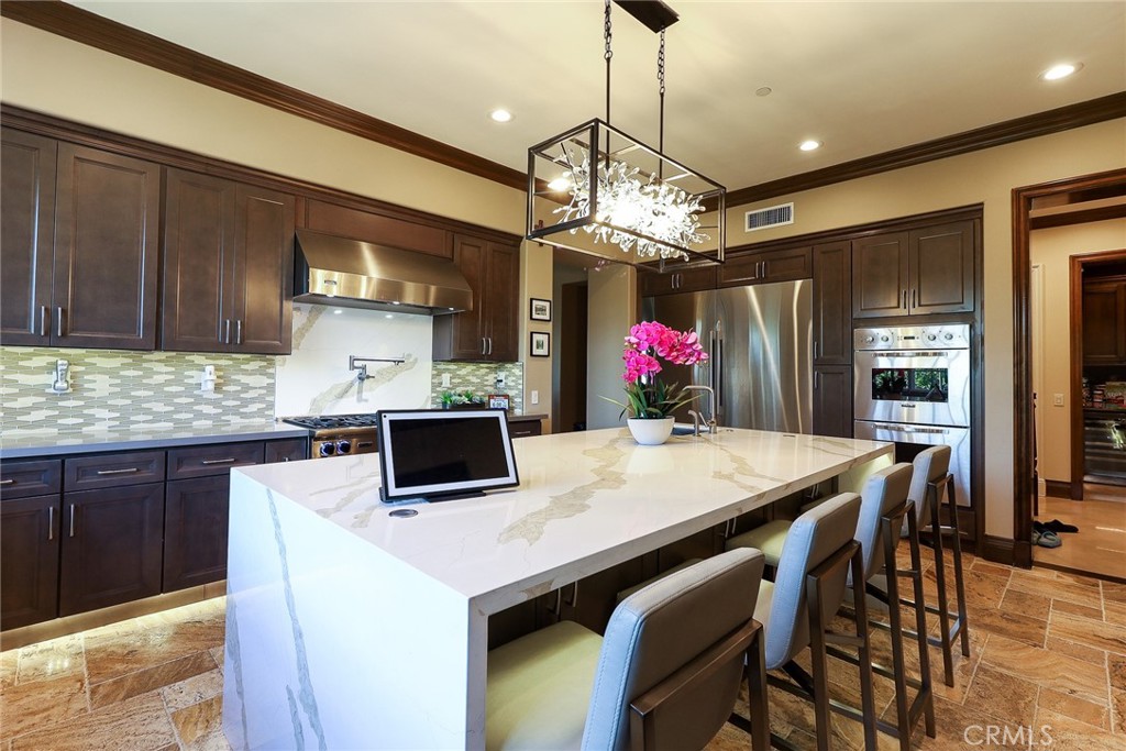 725 Carriage House Drive