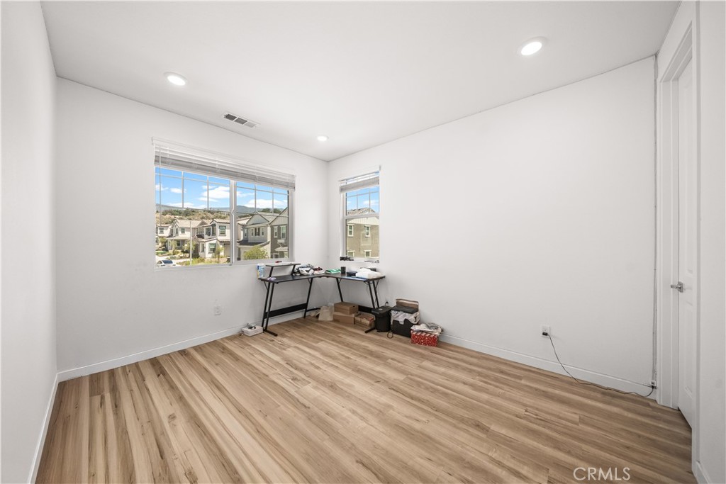 2860 Sapphire Road