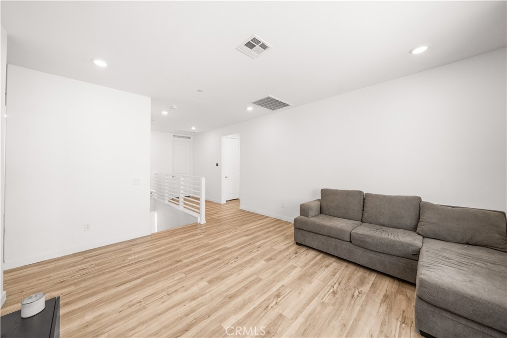 2860 Sapphire Road