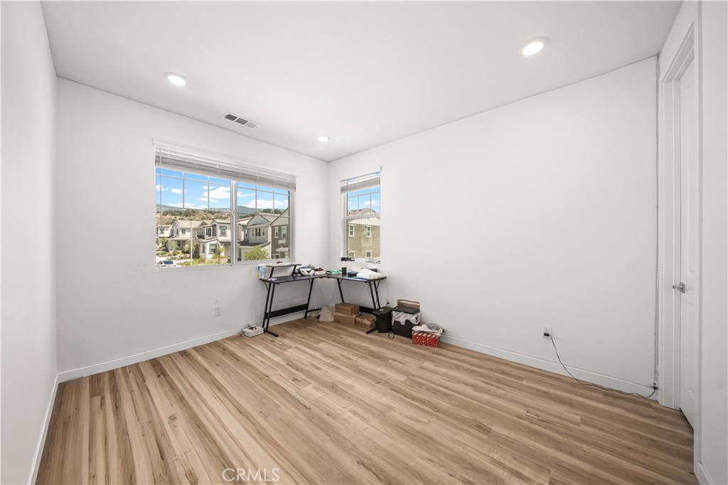 2860 Sapphire Road