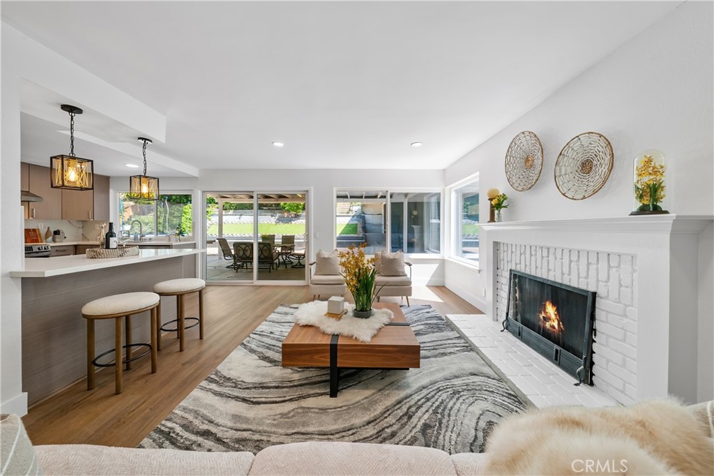 2290 Oldridge