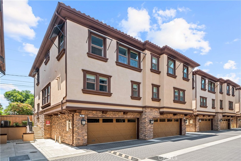 656 West Huntington Drive k-1