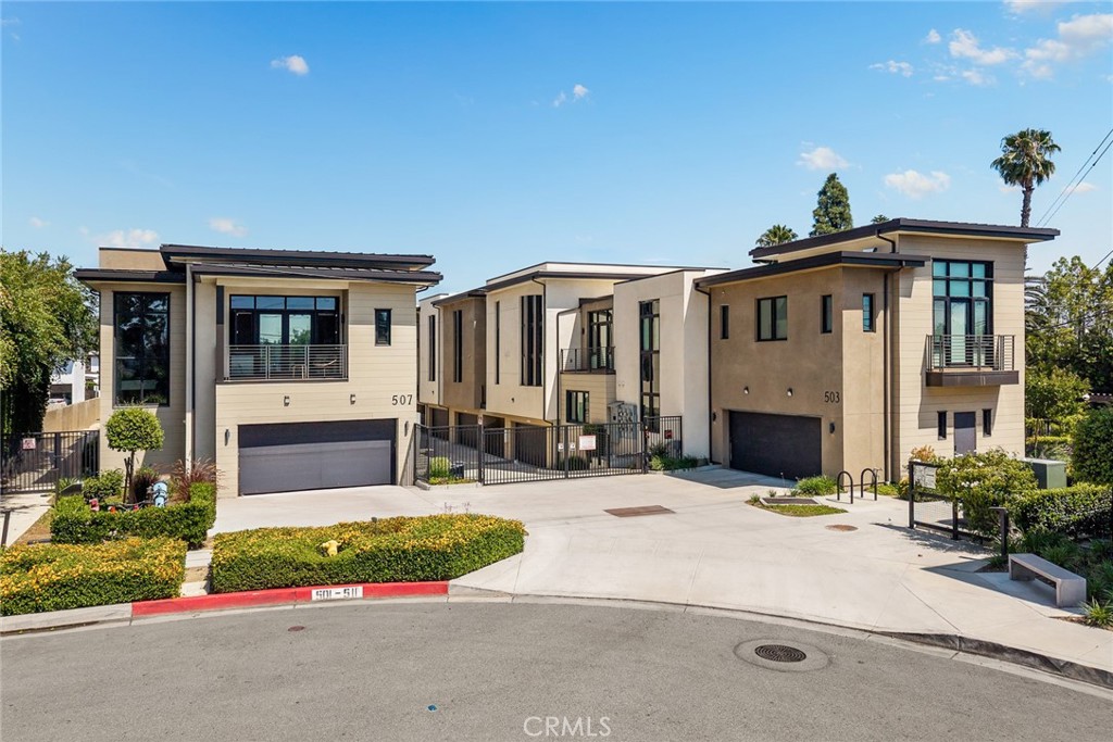 505 N Santa Anita