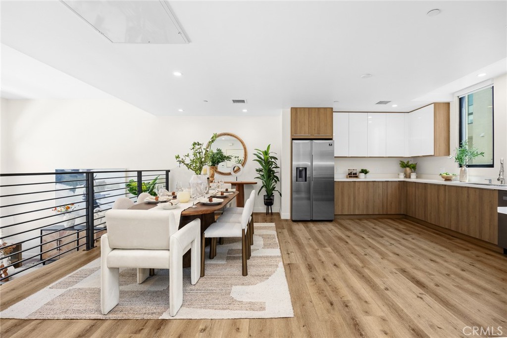 505 N Santa Anita