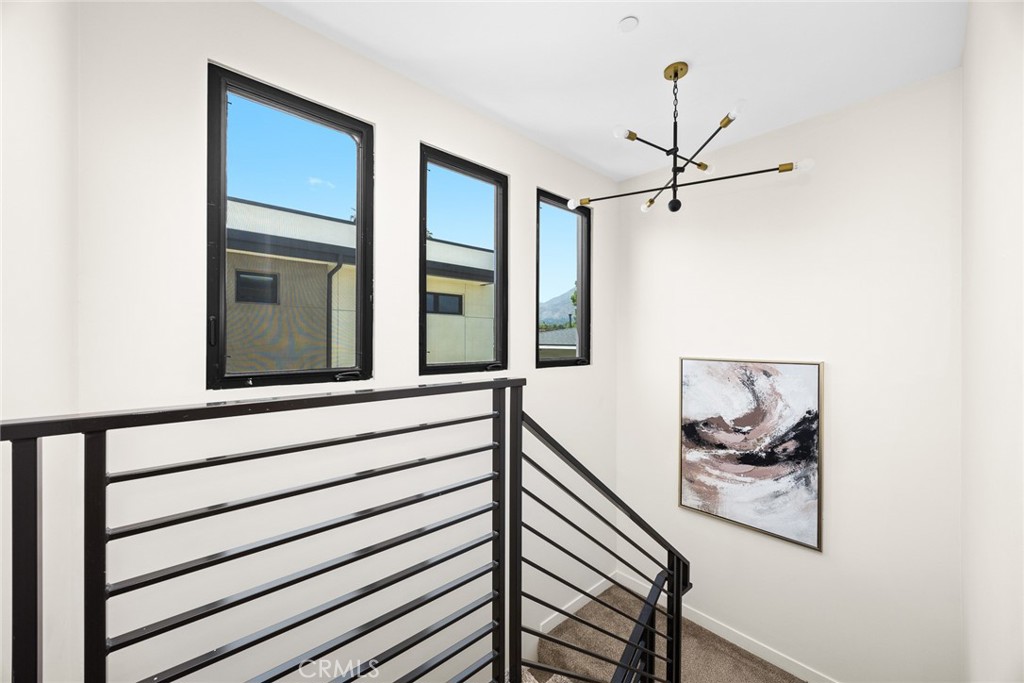 505 N Santa Anita