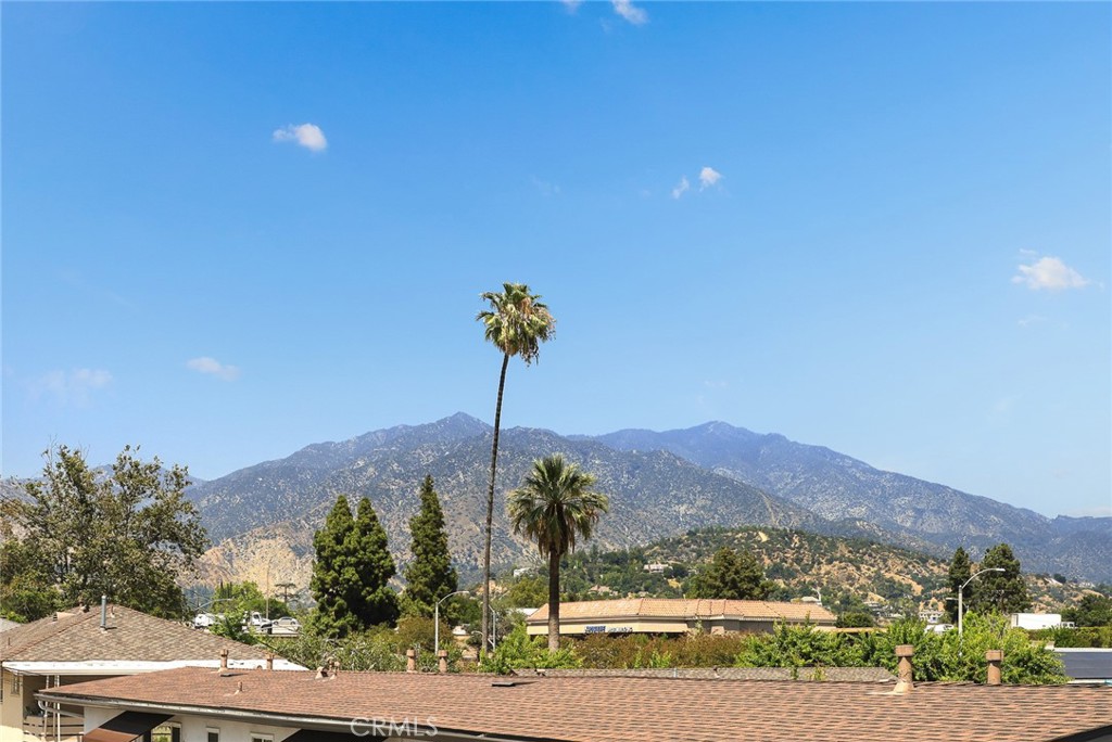 505 N Santa Anita