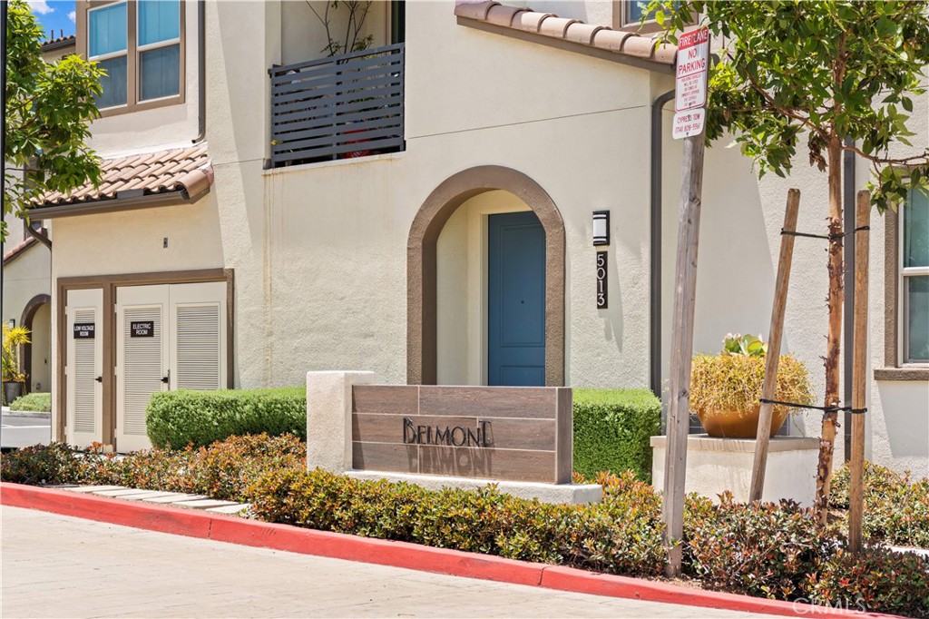 10301 Triple Crown Lane