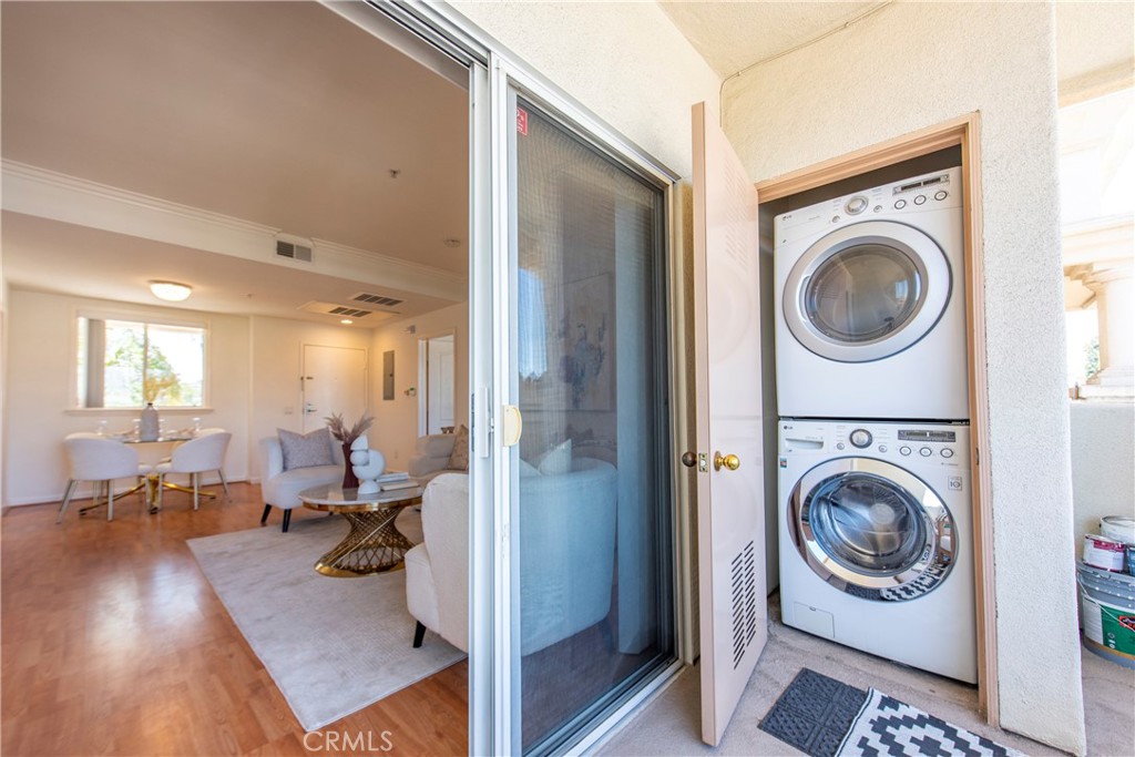 208 N Lincoln Avenue 308