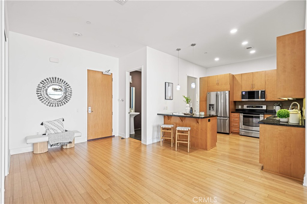 3223 W 6th Street 1006