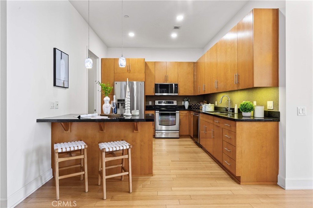 3223 W 6th Street 1006