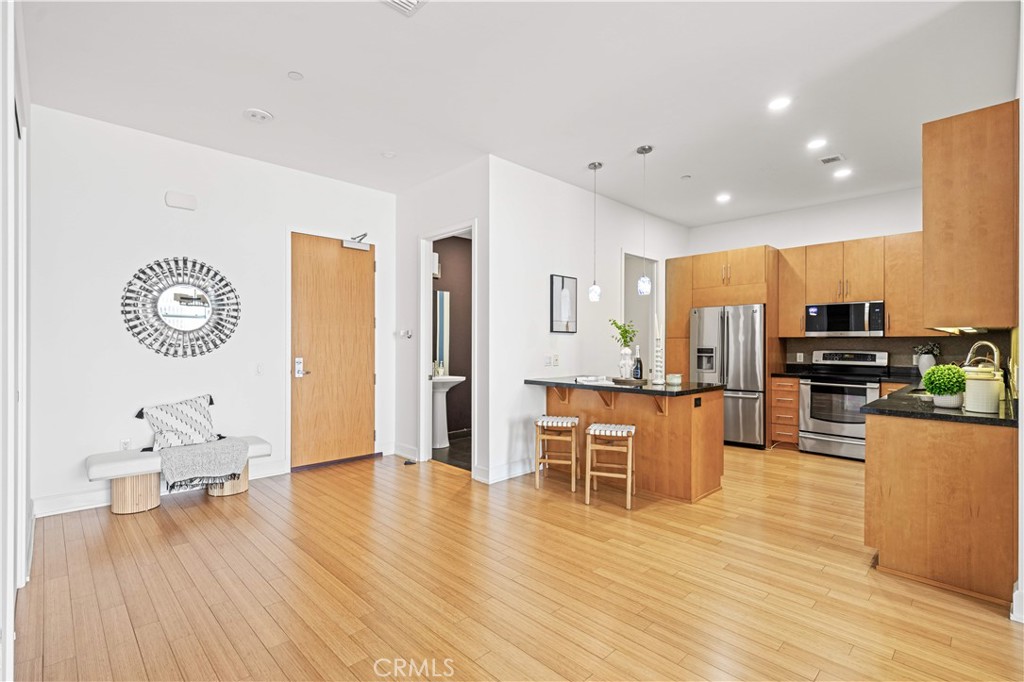 3223 W 6th Street 1006
