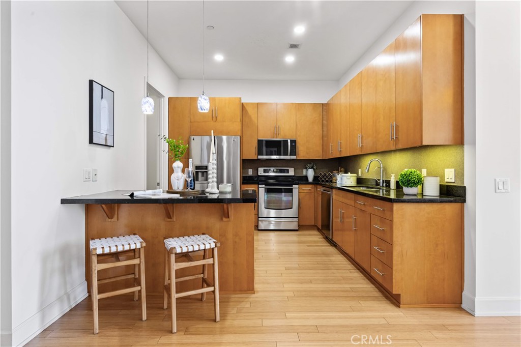 3223 W 6th Street 1006