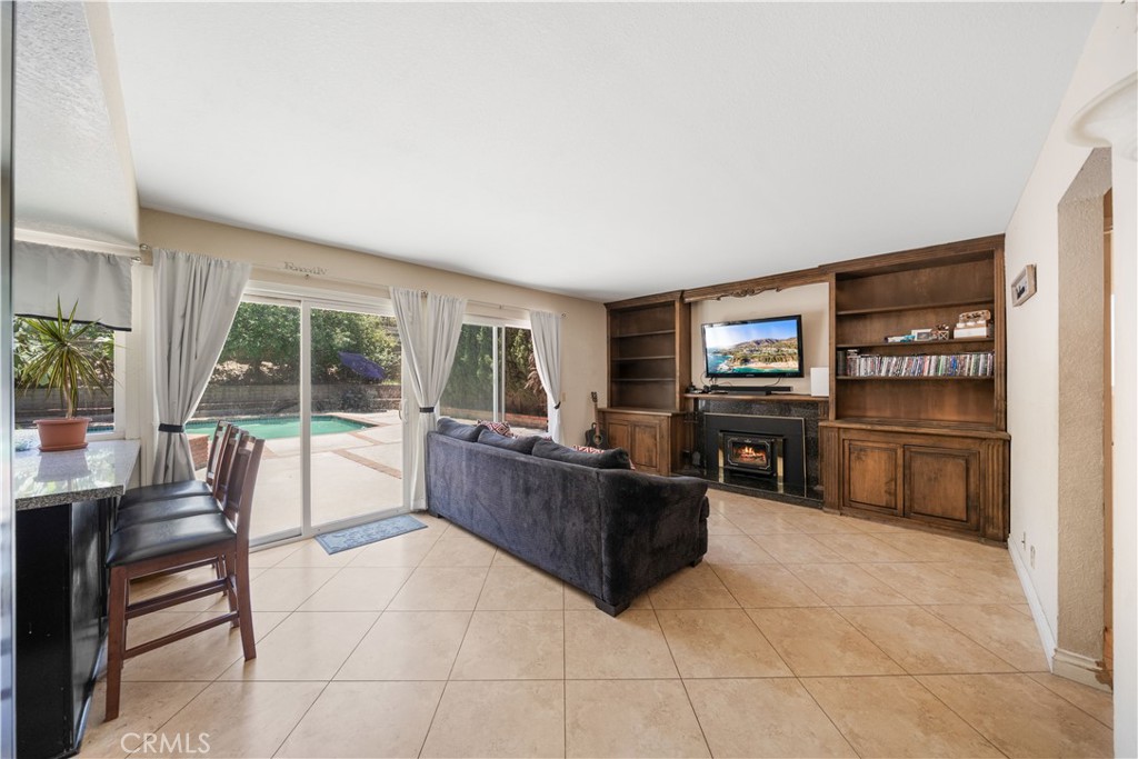 1606 Silver Rain Drive