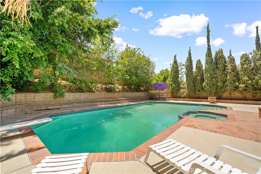 1606 Silver Rain Drive