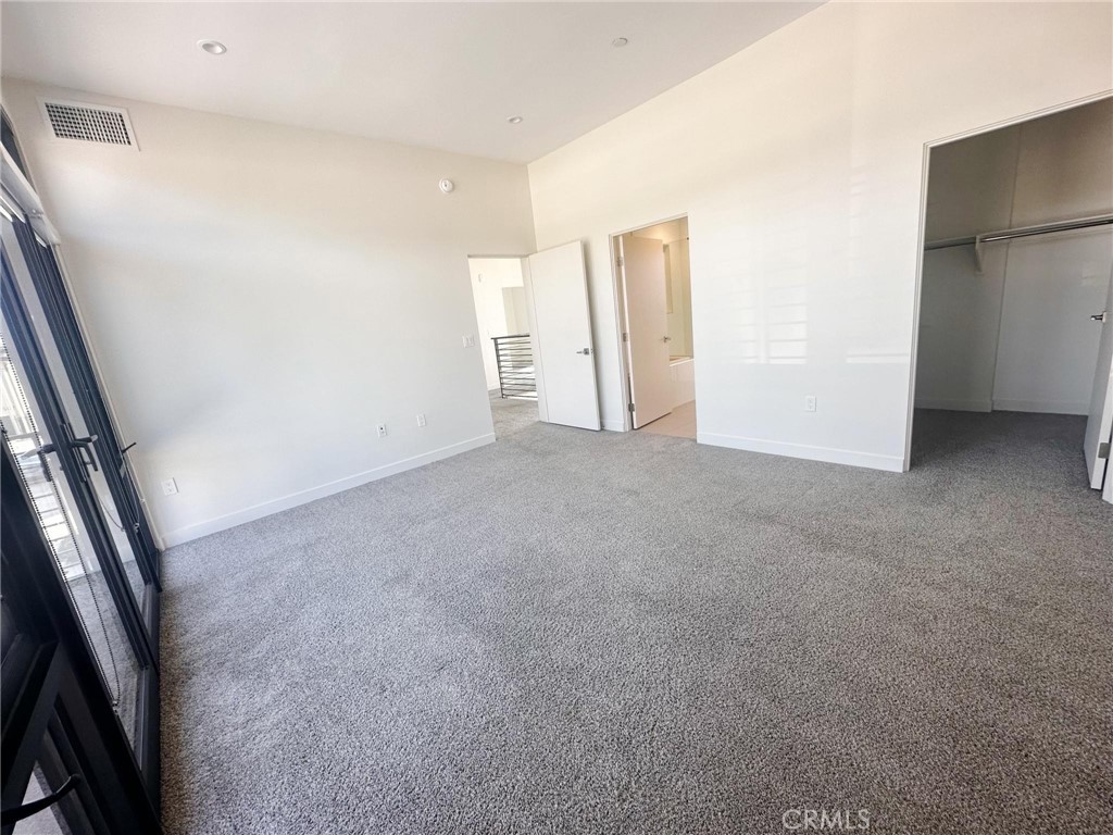 511 N Santa Anita