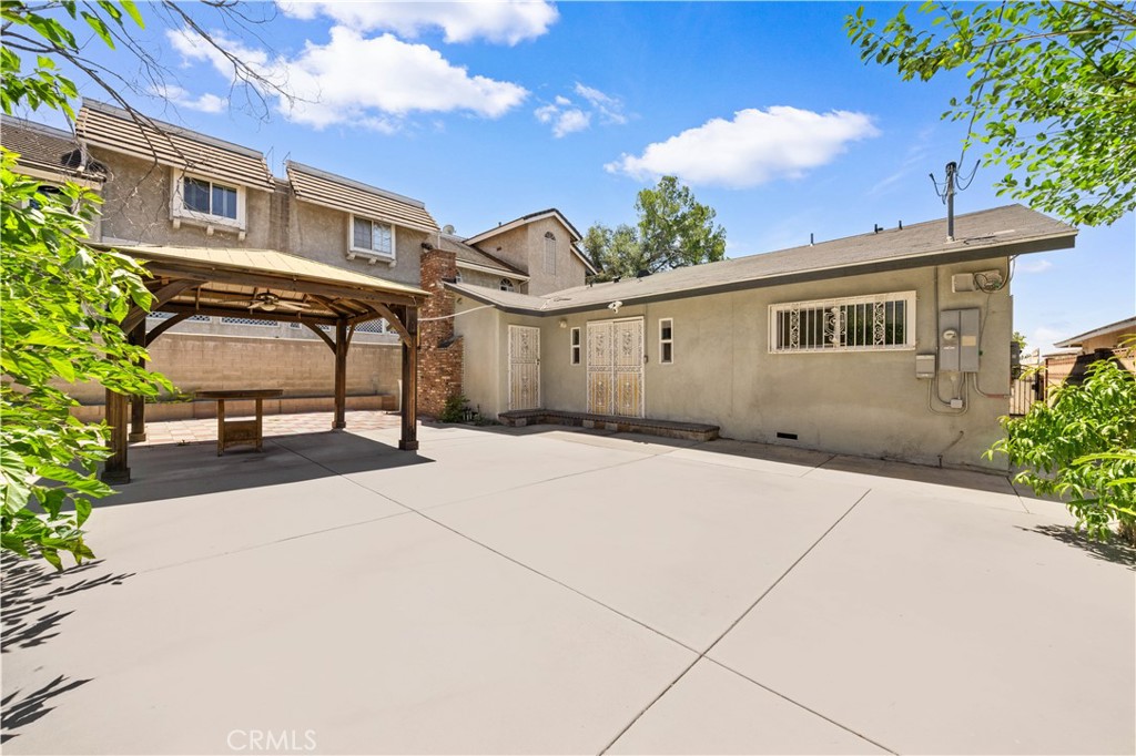 9163 Duarte Road