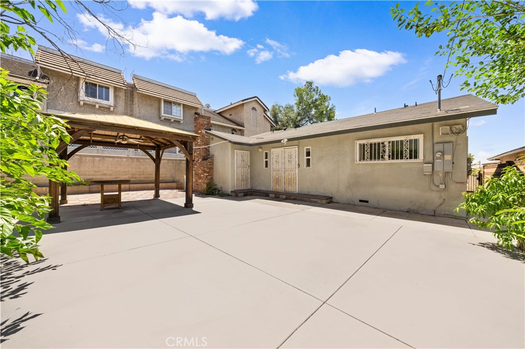 9163 Duarte Road